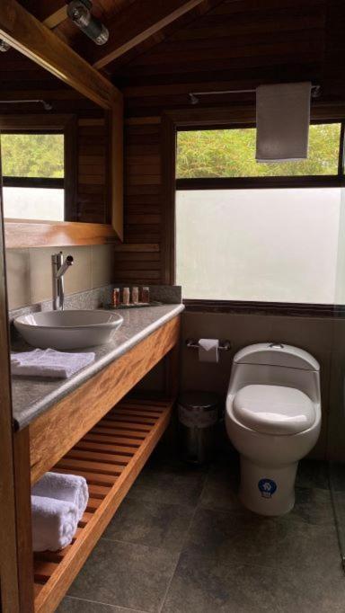 Hostal Zafiro מינדו מראה חיצוני תמונה