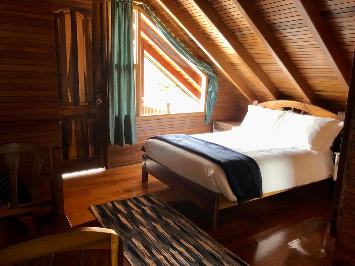 Hostal Zafiro מינדו מראה חיצוני תמונה